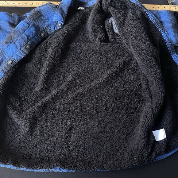 Vans Men Off the Wall Flannel Jacket Small Shacket Blue Black Plaid Sherpa Skate - Picture 3 of 12
